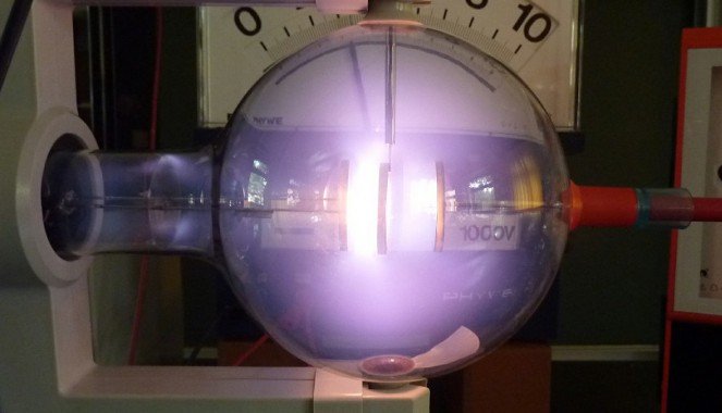 Quantum Physics and EFT